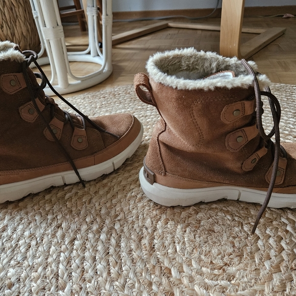 SOLD Women's Sorel Joan Explorer Boot - Picture 9 of 9